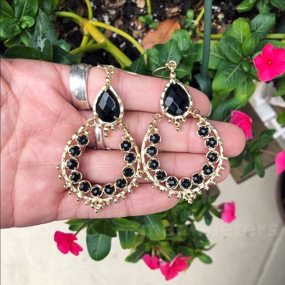 Kendra Scott Gaia Earrings in Black - Picture 2 of 4
